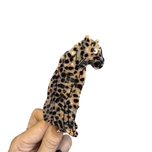 Leopard pattern acetate hair claw clip shaped like a leopard animal for stylish ponytails
