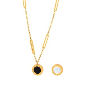 Elegant gold-plated titanium steel necklace with black and white shell pendant charms