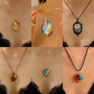 Ovale glazen hanger ketting set met kleurrijke hartpatronen en vintage legering ketting