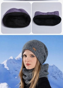 Détail de la doublure polaire épaisse et de la maille sur cet ensemble bonnet et écharpe