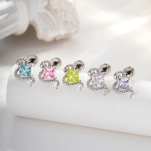 Orecchino Cartilagine Serpente Avvolto Zircone Quadrato Acciaio Titanio Rame Gioielli Piercing Helix Per Donna