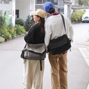 Japanese retro large canvas messenger bag for men and women in grey-green and black