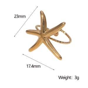 Detailed view of 18k gold starfish ring showing 23mm diameter and 17.4mm width