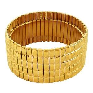 Minimalistisches goldenes Armband aus 18k Titanstahl mit klassischem quadratischem Design