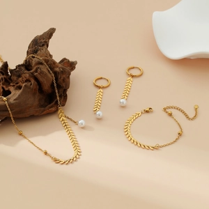 Parure bijoux feuilles de blé dorées et perles blanches avec collier, bracelet et boucles