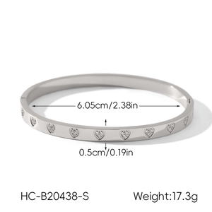 Dimensions détaillées du bracelet coeur argent avec diamètre 6,05 cm et largeur 0,5 cm
