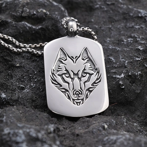 Collier Pendentif Tête De Loup Viking Acier Inoxydable Poli Plaque Militaire Rectangulaire Style Nordique Rétro Bijoux Unisexe