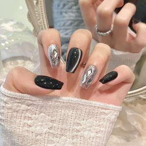 Luxury black and silver cat-eye coffin press-on nails with sparkling diamond rhinestones