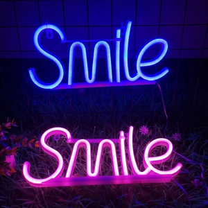 Enseignes néon LED Smile bleues et roses pour décoration murale et ambiance