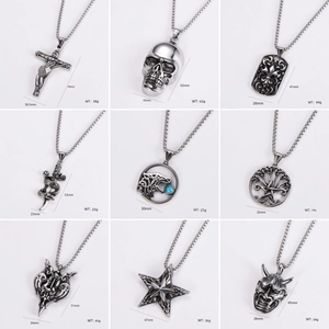 Retro stainless steel skull and star pendant necklace collection with detailed dimensions