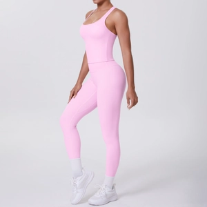 Ensemble de yoga rose extensible avec brassière dos nageur et legging ajusté