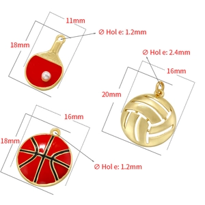 Goldene Sportanhänger mit Basketball und Tischtennisschläger für Schmuckherstellung