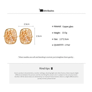 Detailed specs of vintage 18k gold plated square hollow earrings with silver needle