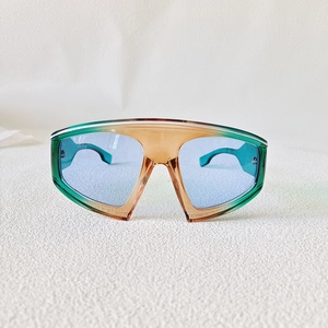 Fashion Big Frame Mask Sunglasses UV400 Protection Resin Lens Outdoor Sports Y2K Trendy Eyewear For Women