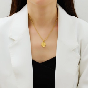 Minimalist 18k gold plated stainless steel necklace with oval sunflower pendant on twist chain