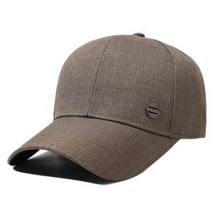 Casquette de baseball marron classique pour hommes avec ornement en métal vintage