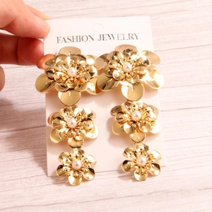 Vintage Gold Plated Alloy Flower Drop Earrings With Imitation Artificial Pearl Three Layer Stacked Floral Elegant Exaggerated Jewelry For Women