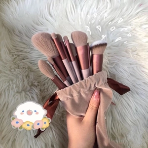 13-piece professional makeup brush set with soft fiber bristles in pink velvet pouch