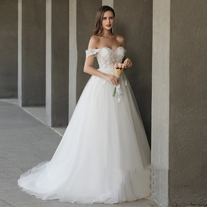 Robe De Mariée Épaules Dénudées Dentelle Brodée Robe Nuptiale Décolleté Cœur Tulle Longue Élégante Blanc