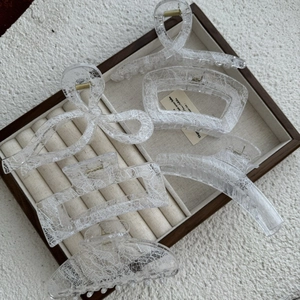 Elegant 6-piece set of transparent lace texture hair claws in various geometric shapes