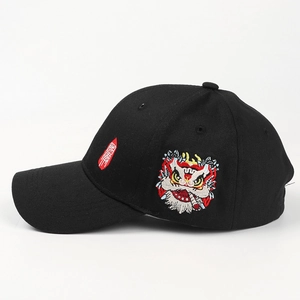 Klassische schwarze Baumwoll-Baseballkappe mit exquisiter chinesischer Löwentanz-Stickerei