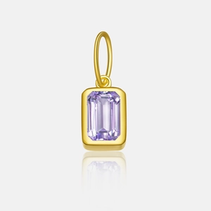 Detailed view of square purple zircon pendant in gold-plated S925 sterling silver