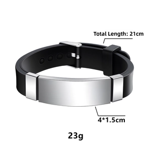 Detail view of silicone leather bracelet with 21cm total length and engravable metal plate