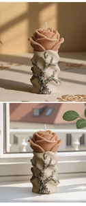 Detailsicht der handgemachten Rosenkerze mit Spiralbasis und Zweig-Textur-Dekor