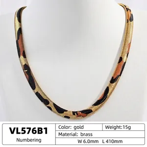 Collier chaîne serpent plate dorée avec motif léopard pour femmes 41cm de long