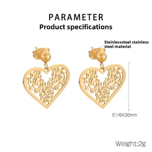 Detail of 18K gold-plated stainless steel hollow heart earrings, 16x20mm size