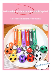 Porte-clés de football colorés avec bracelets en silicone et breloques de sport