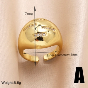 Detailansicht vergoldeter Schleifenring mit 17mm Innendurchmesser und 6,5g Gewichtsangabe