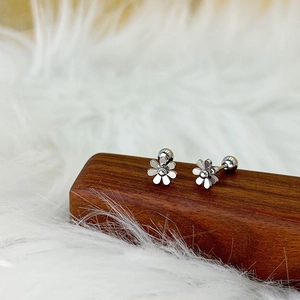Silver titanium steel daisy flower stud earrings with secure screw-back ball closures