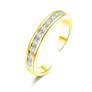 Close-up of golden S925 sterling silver toe ring featuring sparkling cubic zirconia inlay