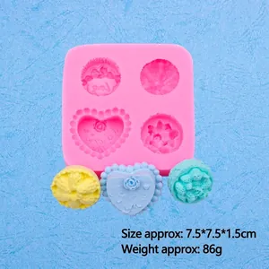 Molde de silicona rosa de 4 cavidades con corazones y flores para mini pasteles