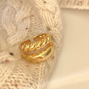 Minimalist S925 sterling silver golden twisted rope and smooth wide open rings set