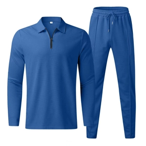 Ensemble de sport deux pièces pour homme en tissu gaufre bleu roi avec polo et pantalon