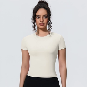 Slim fit cream short sleeve yoga t-shirt with classic crew neck and breathable fabric