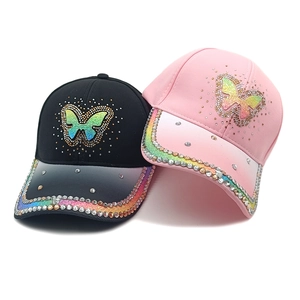 Cappellini da baseball da donna con farfalle di strass sfumati in nero e rosa