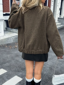 Relaxed fit brown textured long sleeve jacket with elastic hem and street style aesthetic