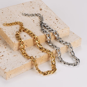 8mm stainless steel Cuban link anklets in 18K gold and silver finishes for beach wear