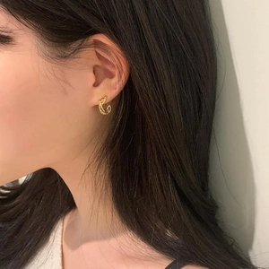 Elegantly twisted gold rope hoop earrings for women with a minimalist 925 silver core design