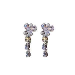 Set elegante collana e orecchini con nappe a farfalla in zircone per accessori da sposa