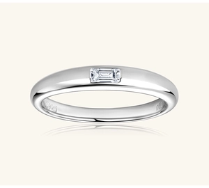 Macro detail of S925 sterling silver ring with a rectangular Moissanite stone inlay