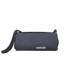 Sac bandoulière cylindrique gris foncé imperméable avec sangle réglable et étiquette
