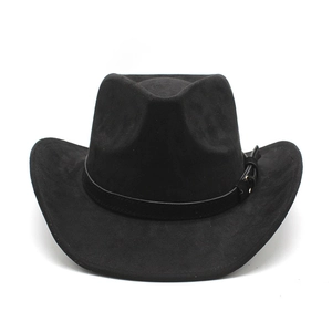 Detailansicht eines schwarzen Cowboyhuts aus Wollfilz mit Gürtel und Metallschnalle