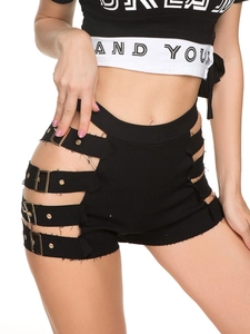 Sexy schwarze Punk-Shorts für Damen mit seitlichen Cut-Outs und Metallschnallen