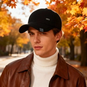Berretto da baseball invernale da uomo con paraorecchie caldi ed etichetta sport fashion
