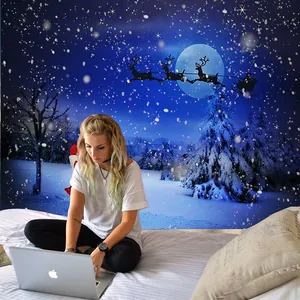 Tapisserie de Noël avec forêt d'hiver et Père Noël pour décoration murale de chambre
