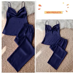 Ensemble pyjama en soie glacée bleu marine avec caraco col en V et pantalon large